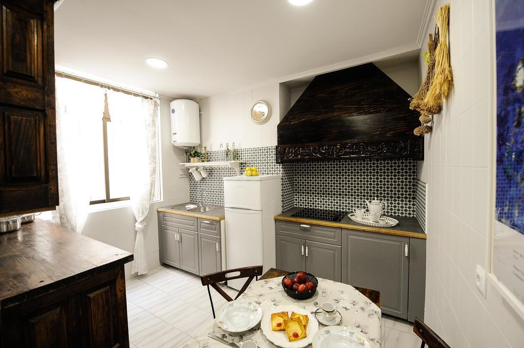 Heart Of Pamplona Apartments II By Clabao 部屋 写真